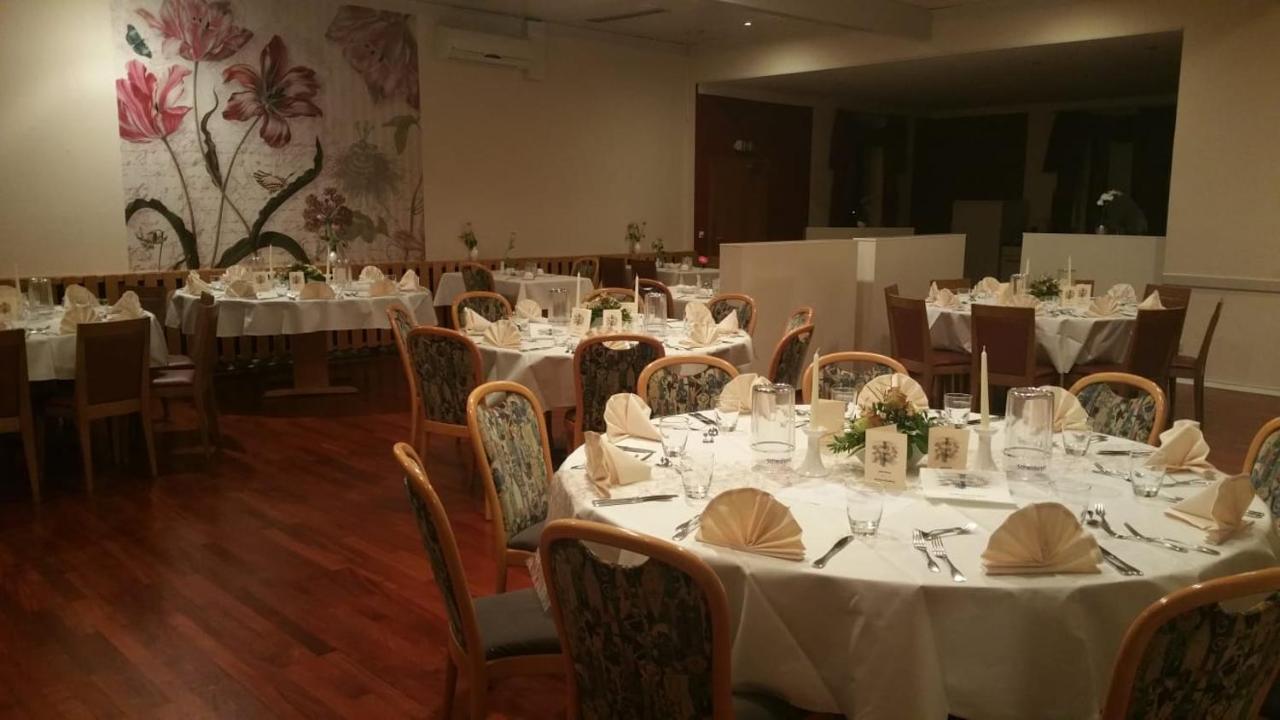 Hosser's Hotel Restaurant Idar-Oberstein Buitenkant foto